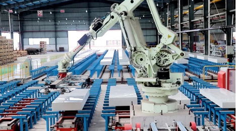 東鵬超級工廠特輯 雙碳政策下，以智能化設(shè)備構(gòu)建綠色發(fā)展新格局